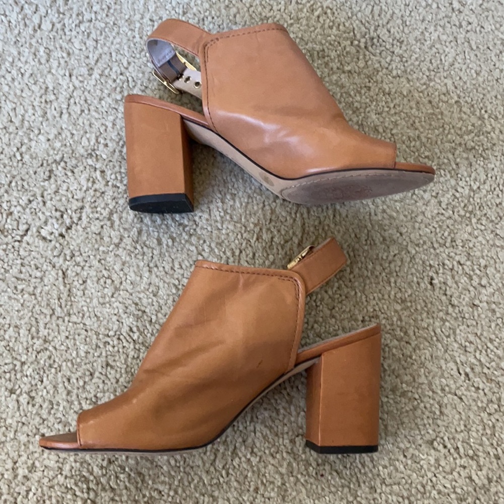 Vince Camuto leather tan slingback heels - Picture 4 of 8